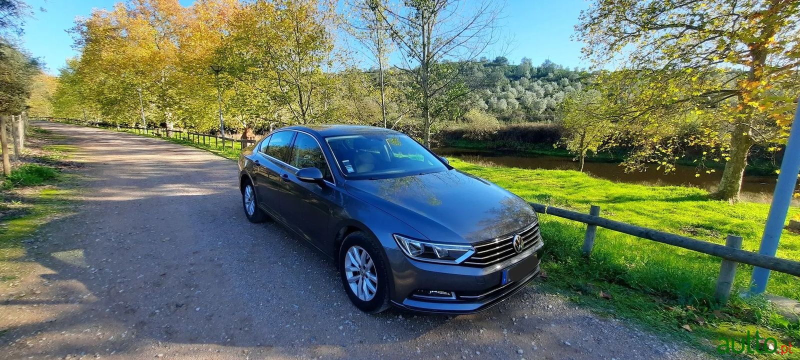 2016' Volkswagen Passat photo #1