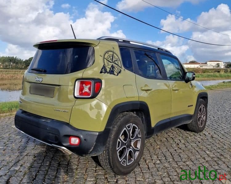 2015' Jeep Renegade photo #2