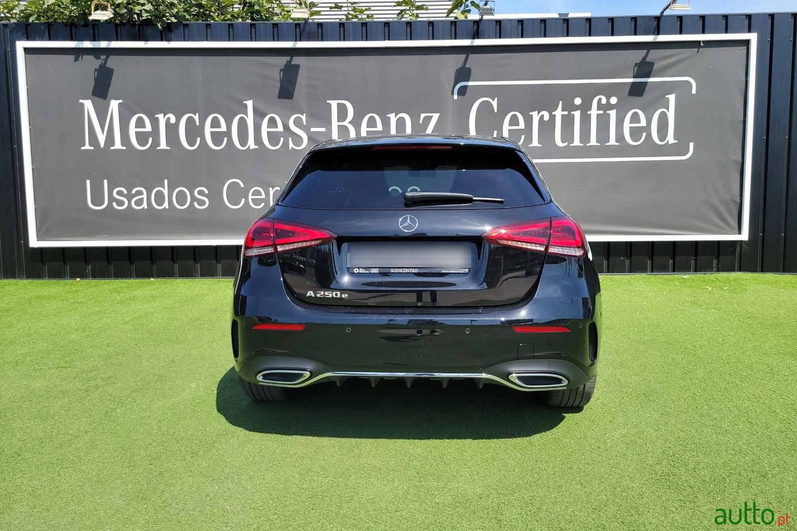 2022' Mercedes-Benz A-250 photo #6