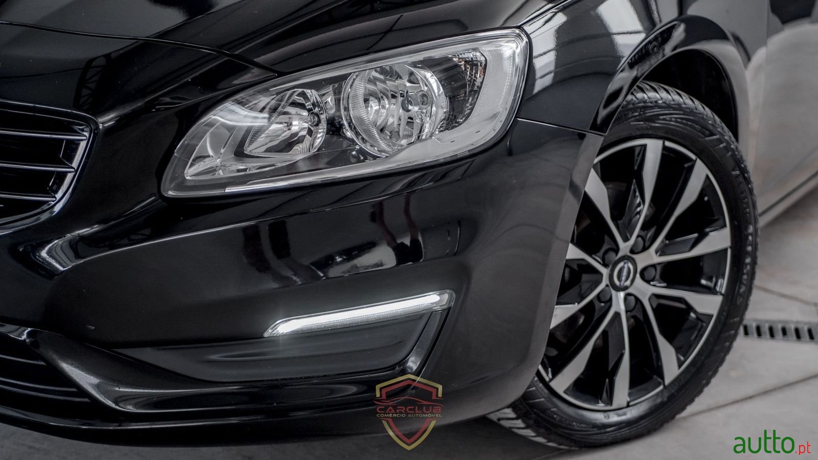 2018' Volvo V60 photo #2