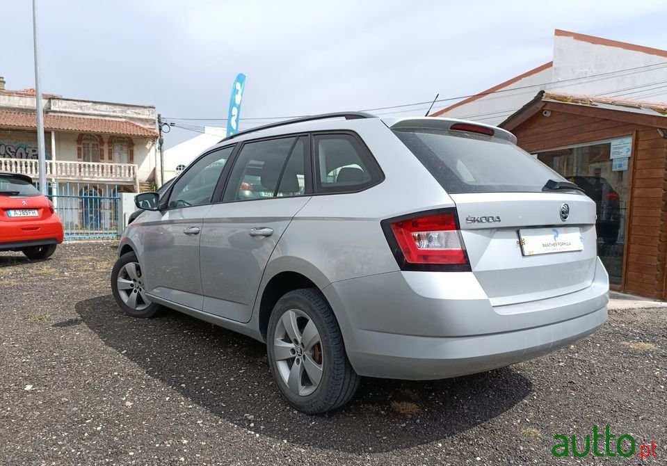 2016' Skoda Fabia photo #5