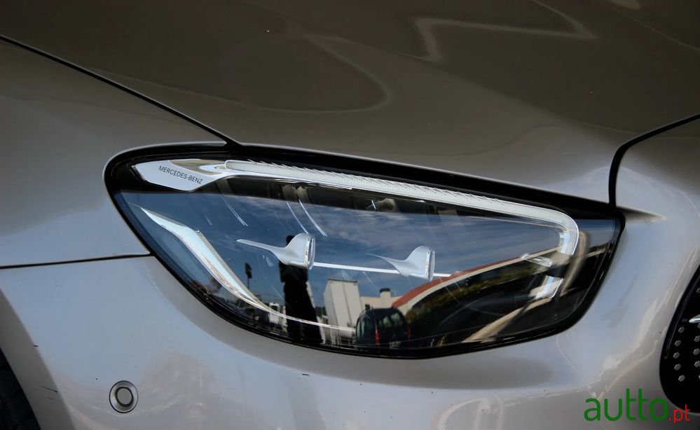 2021' Mercedes-Benz Classe E De Amg Line photo #3