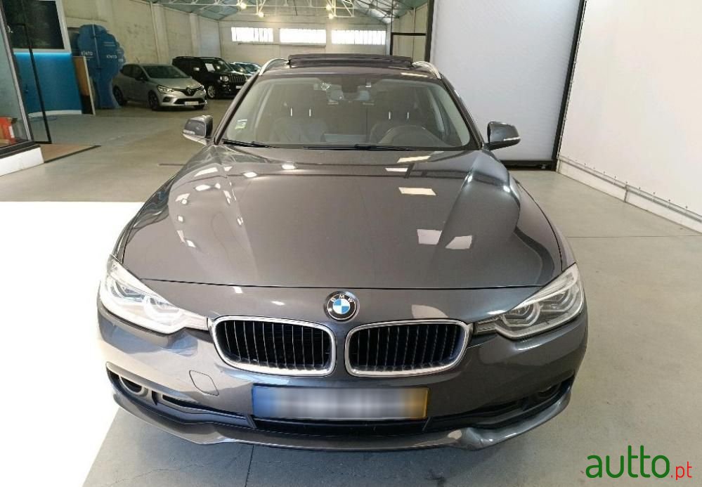 2018' BMW Série 3 D photo #3
