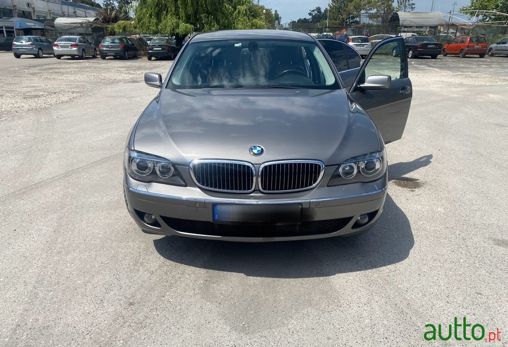 2005' BMW 740 I photo #1