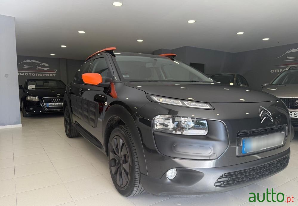 2015' Citroen C4 Cactus photo #3