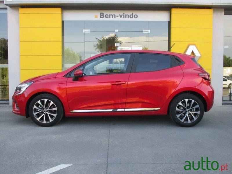 2021' Renault Clio photo #4