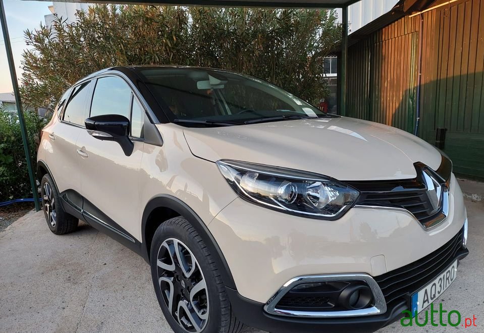 2016' Renault Captur photo #1