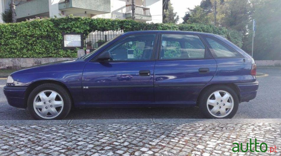 1996' Opel Astra 1.7 Td photo #2