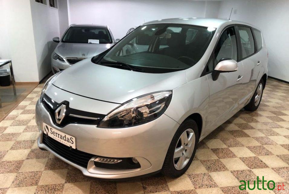 2014' Renault Grand Scenic photo #2