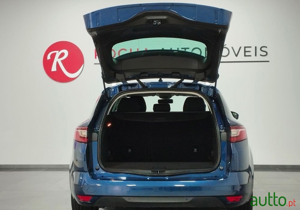 2018' Renault Megane Sport Tourer photo #5