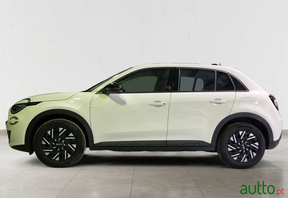 2024' Fiat 600E 54 Kwh (Red) photo #4