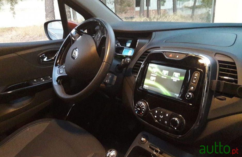 2014' Renault Captur photo #2