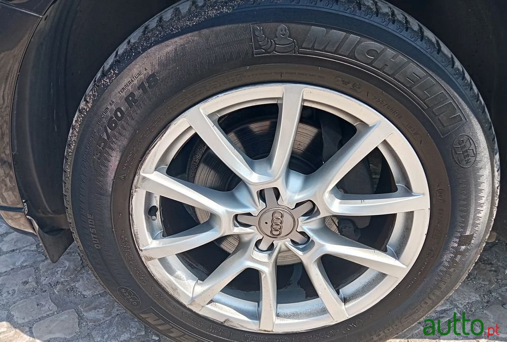 2011' Audi Q5 S Tronic photo #5