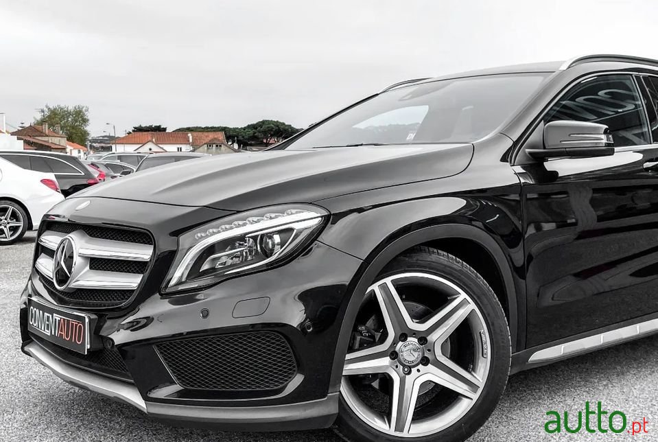 2014' Mercedes-Benz Gla-220 photo #2