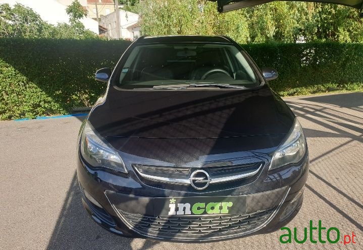 2015' Opel Astra Sports Tourer photo #5