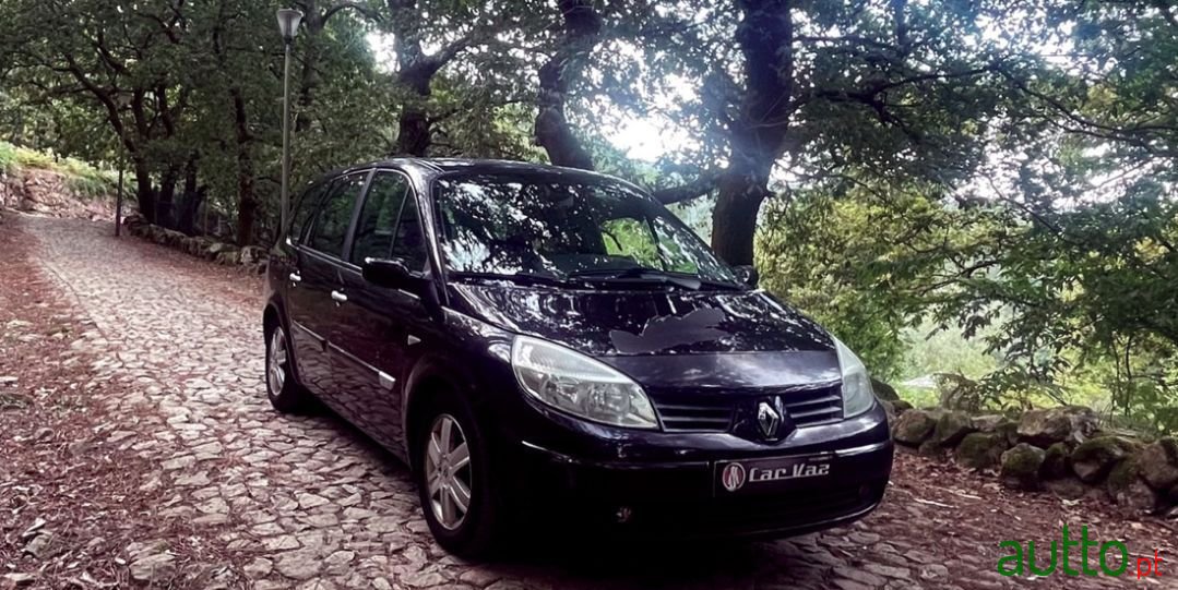 2005' Renault Scenic photo #5