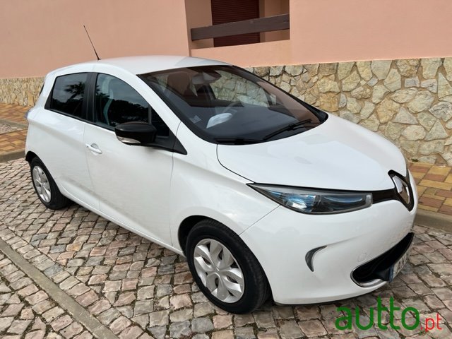 2015' Renault Zoe photo #5