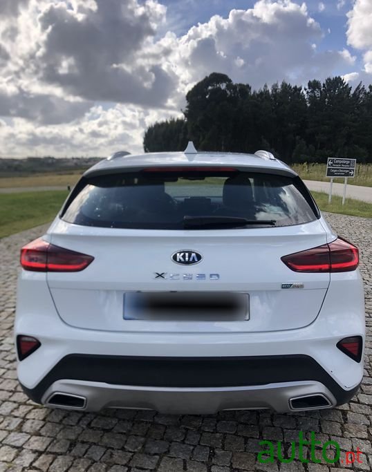 2021' Kia XCeed photo #1