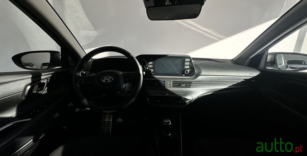 2023' Hyundai Bayon 1.0 T-Gdi Premium photo #6