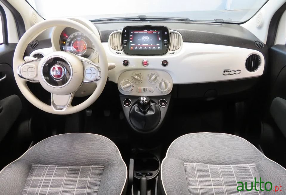 2021' Fiat 500 photo #3