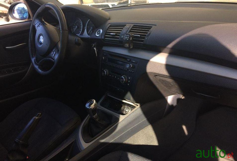 2007' BMW 118 photo #4