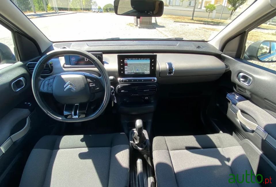 2015' Citroen C4 Cactus photo #5