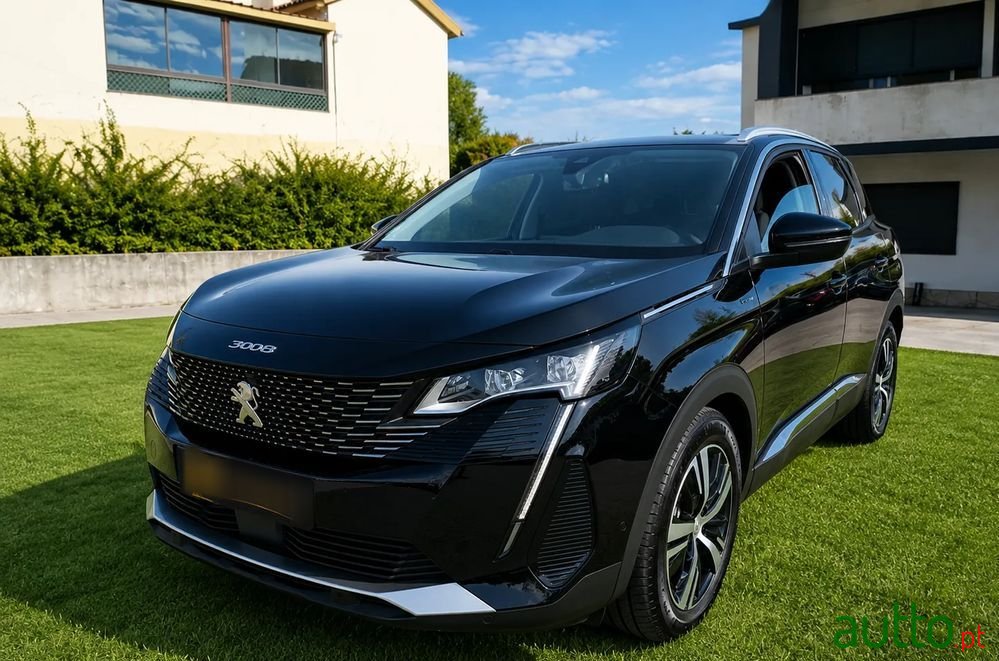 2021' Peugeot 3008 photo #1