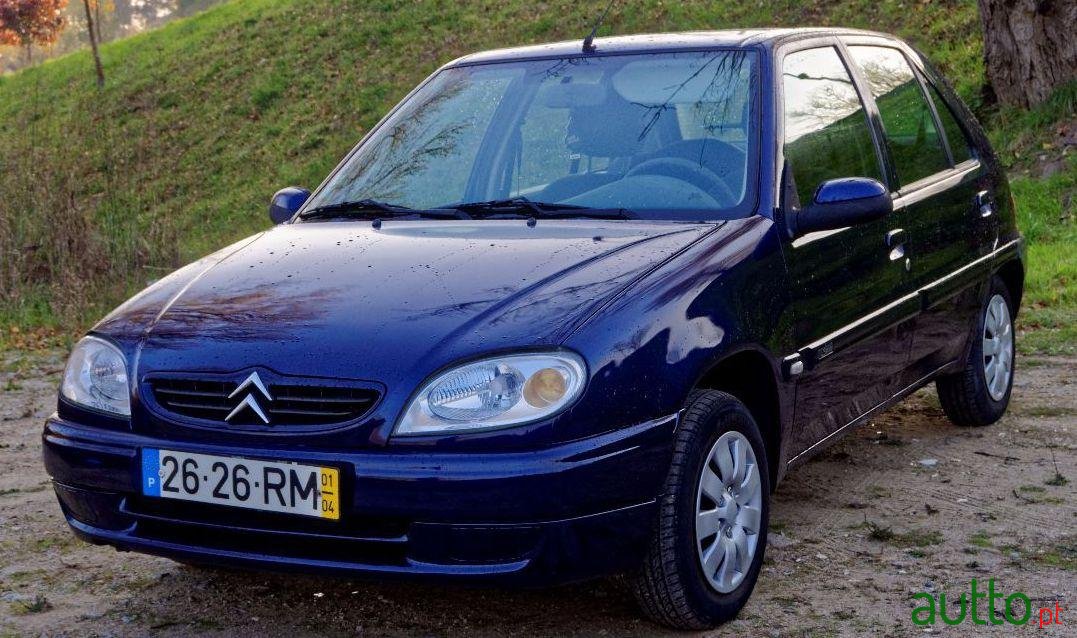 2001' Citroen Saxo photo #1