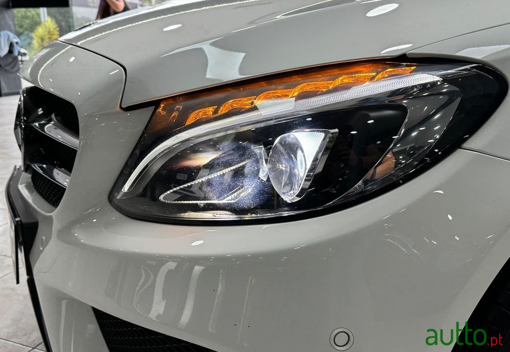 2018' Mercedes-Benz C 350 E photo #2