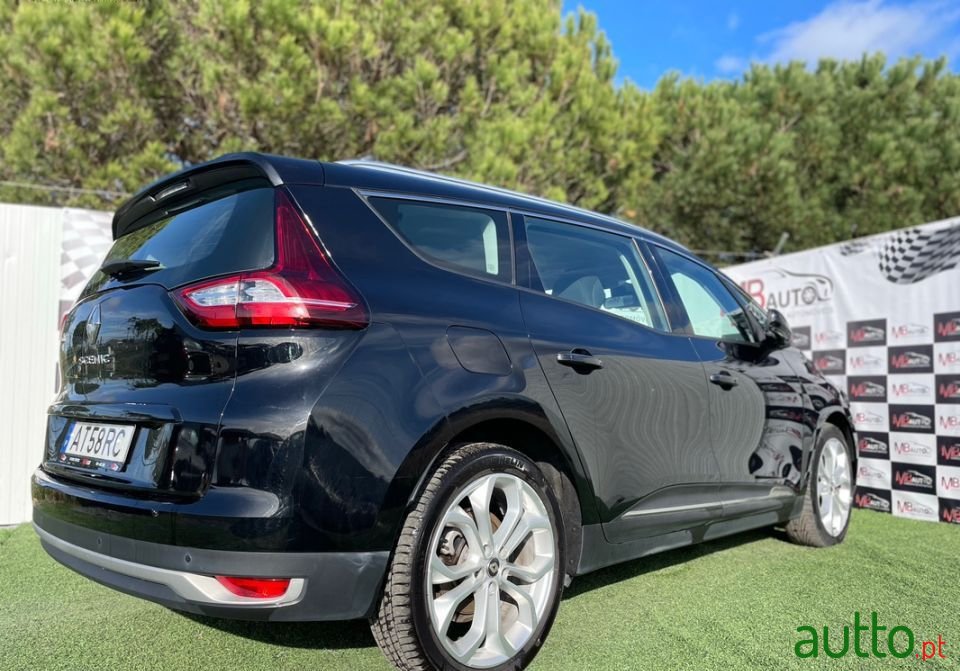 2018' Renault Grand Scenic photo #4