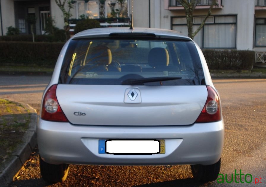 2007' Renault Clio photo #6