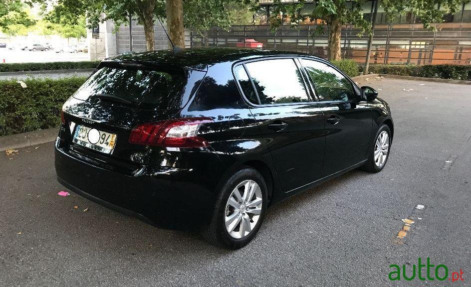 2014' Peugeot 308 1.6 Hdi Allure photo #2