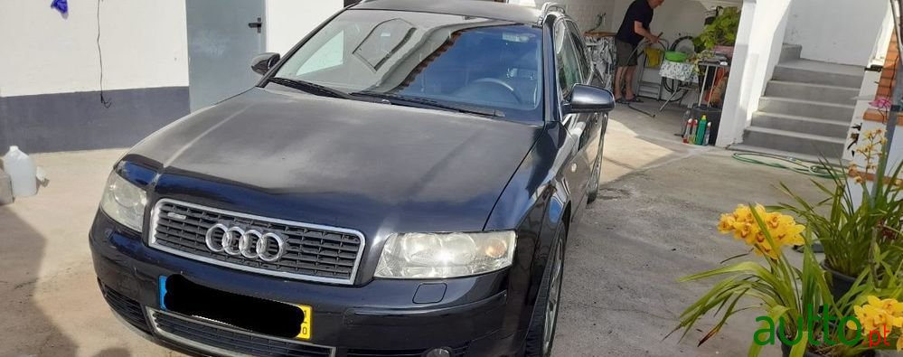 2001' Audi A4 photo #1