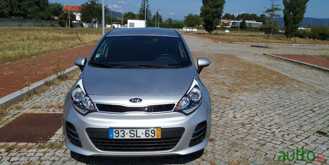 2017' Kia Rio 1.1 Crdi Ex photo #2