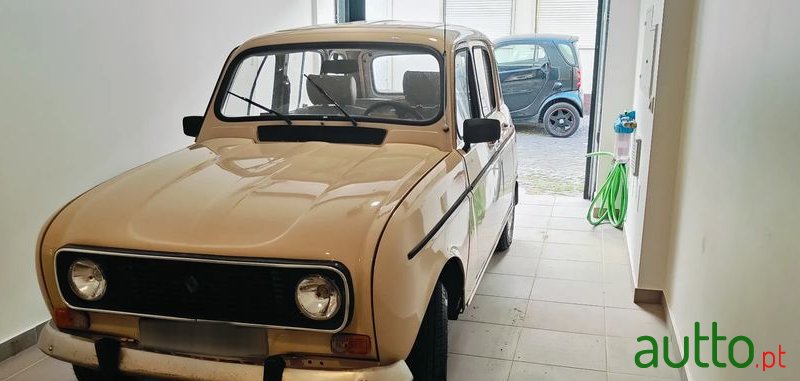 1984' Renault 4 photo #1