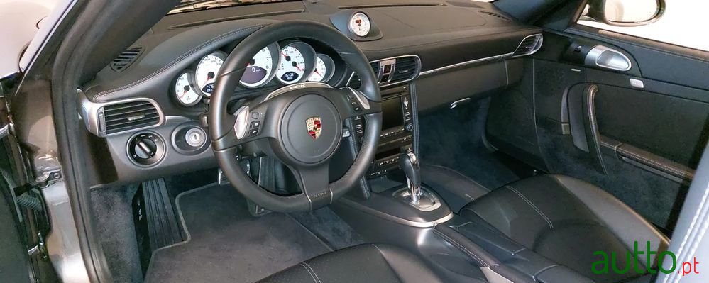 2010' Porsche 997 photo #2