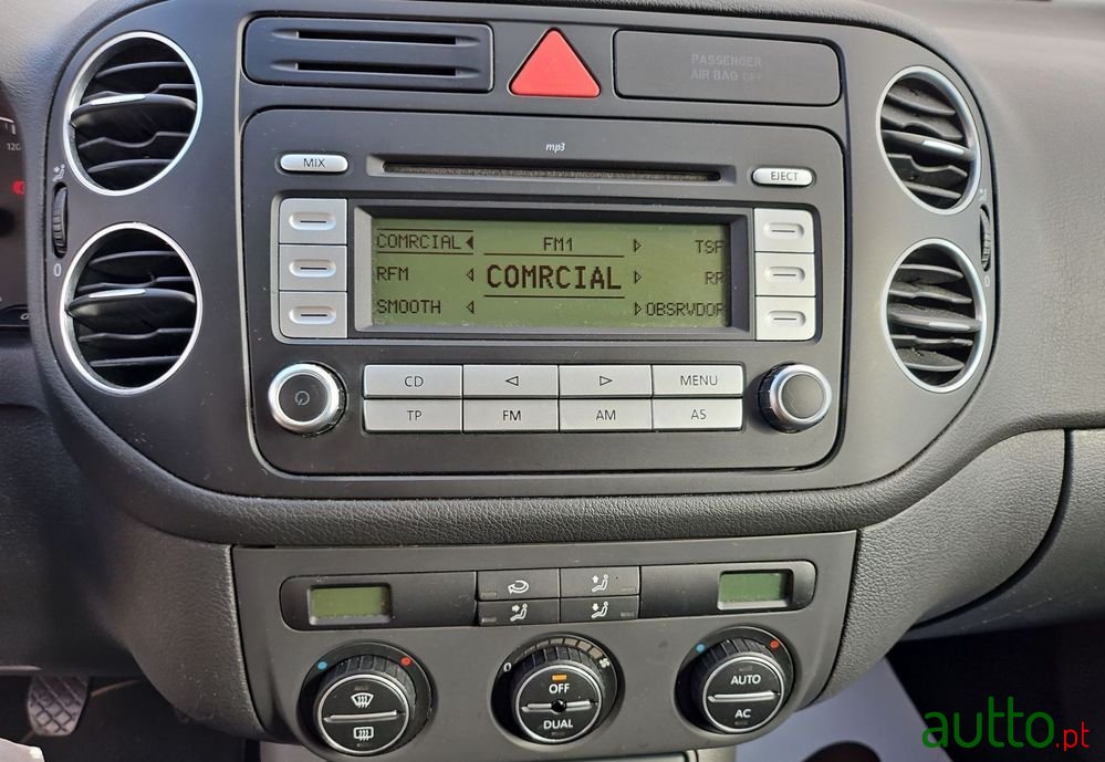 2009' Volkswagen Golf Plus photo #4