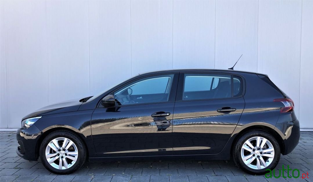 2017' Peugeot 308 photo #5