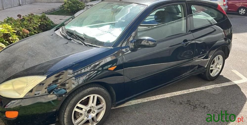 2001' Ford Focus photo #1