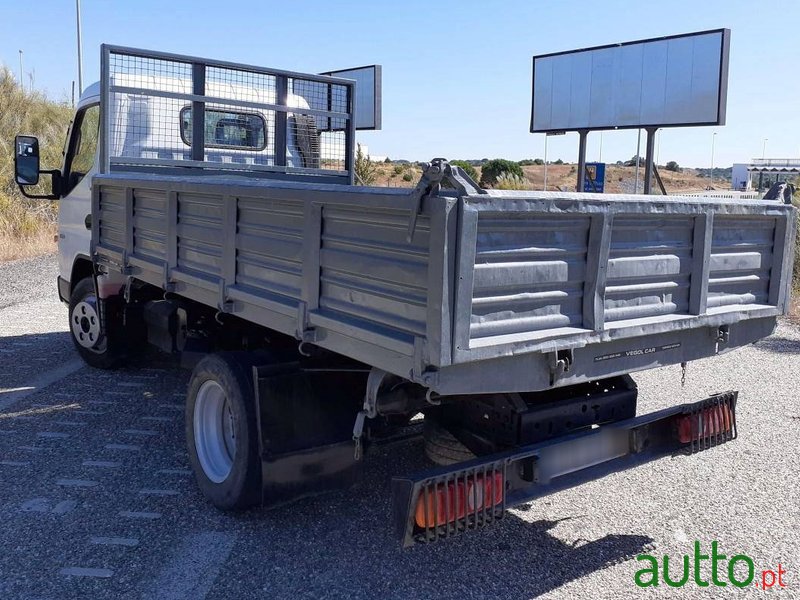 2007' Mitsubishi Canter photo #3