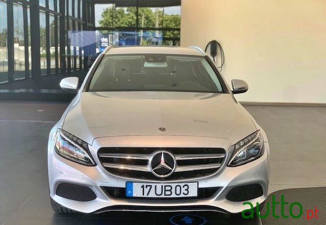 2017' Mercedes-Benz C-220 photo #3