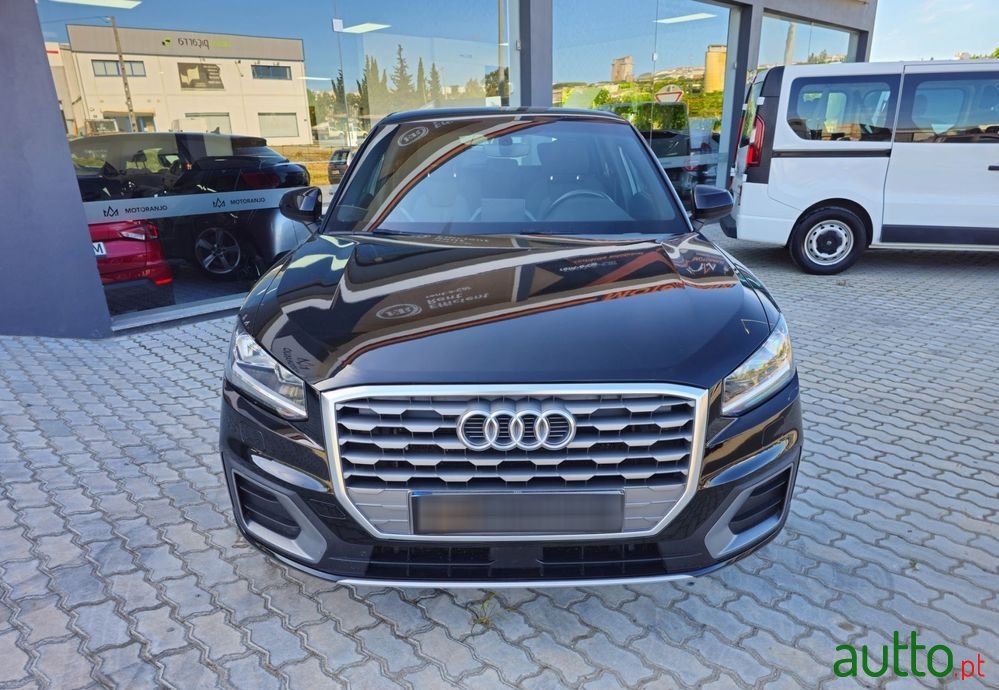 2018' Audi Q2 Sport S Tronic photo #2