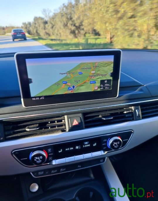 2016' Audi A4 Avant photo #5