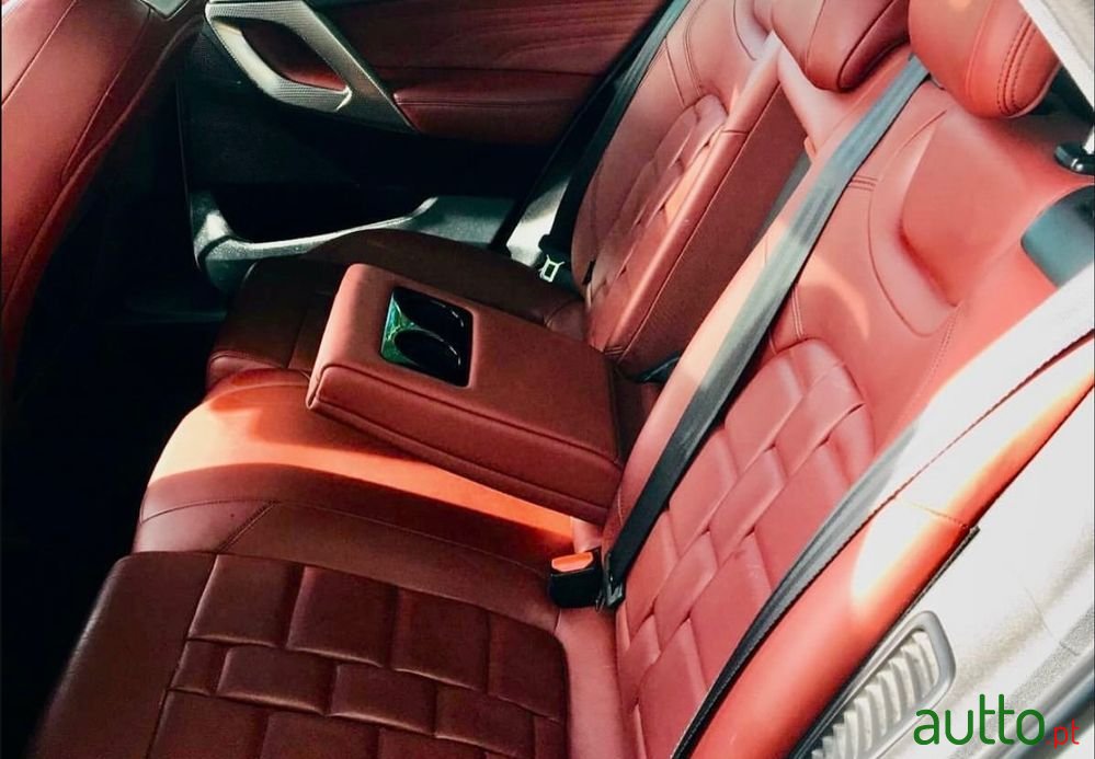 2013' Citroen DS5 photo #2