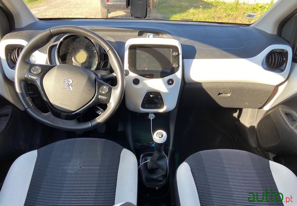 2017' Peugeot 108 photo #4