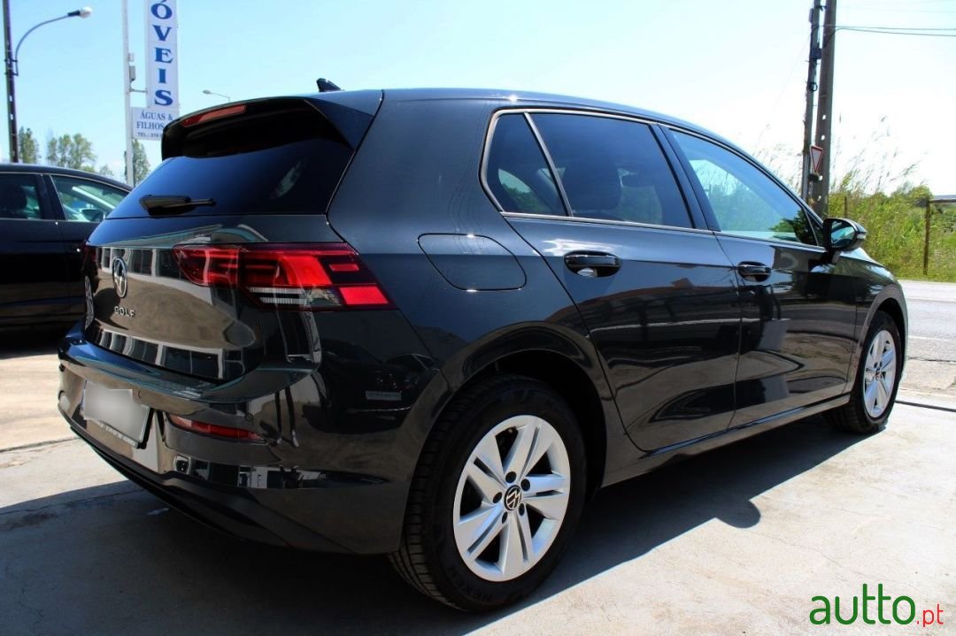 2022' Volkswagen Golf photo #5