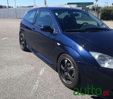 2000' Ford Focus photo #1