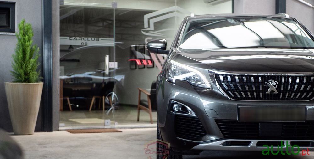 2019' Peugeot 3008 photo #5