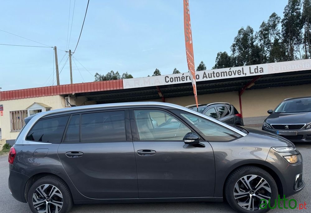 2022' Citroen Grand C4 SpaceTourer photo #5