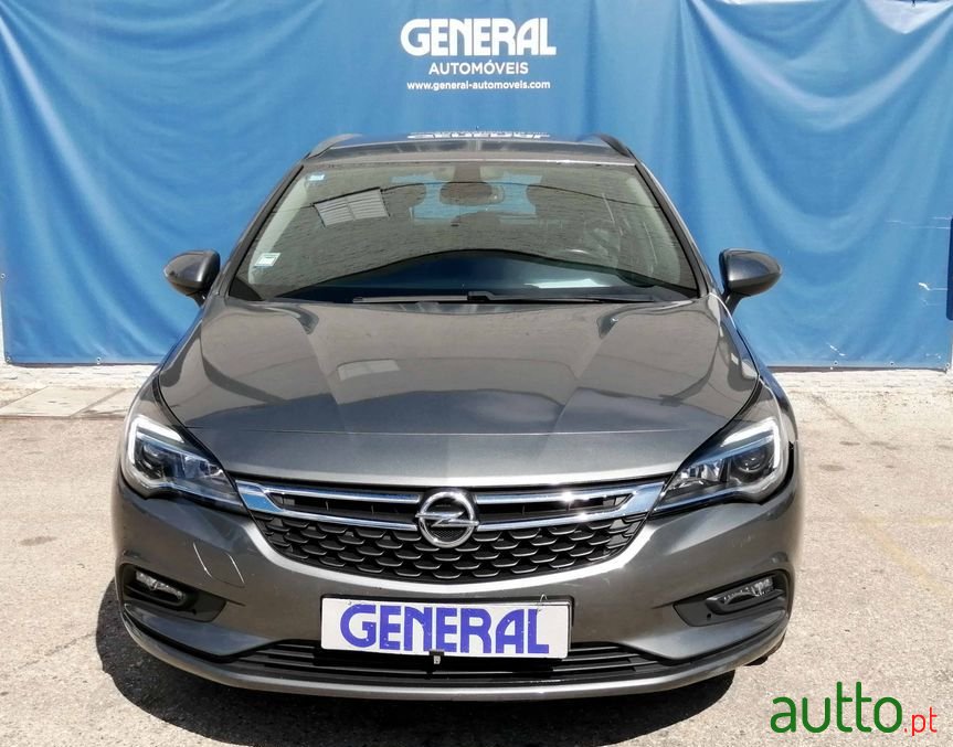 2017' Opel Astra Sports Tourer photo #2